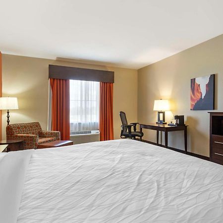 Best Western Plus Longhorn Inn & Suites Luling Екстер'єр фото