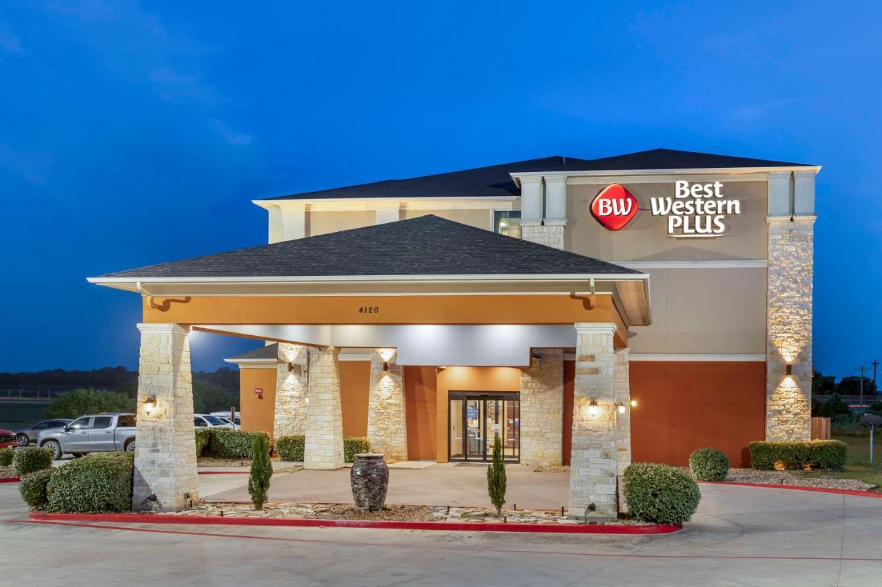 Best Western Plus Longhorn Inn & Suites Luling Екстер'єр фото