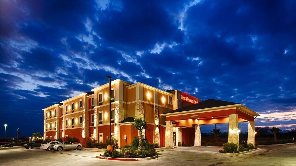Best Western Plus Longhorn Inn & Suites Luling Екстер'єр фото